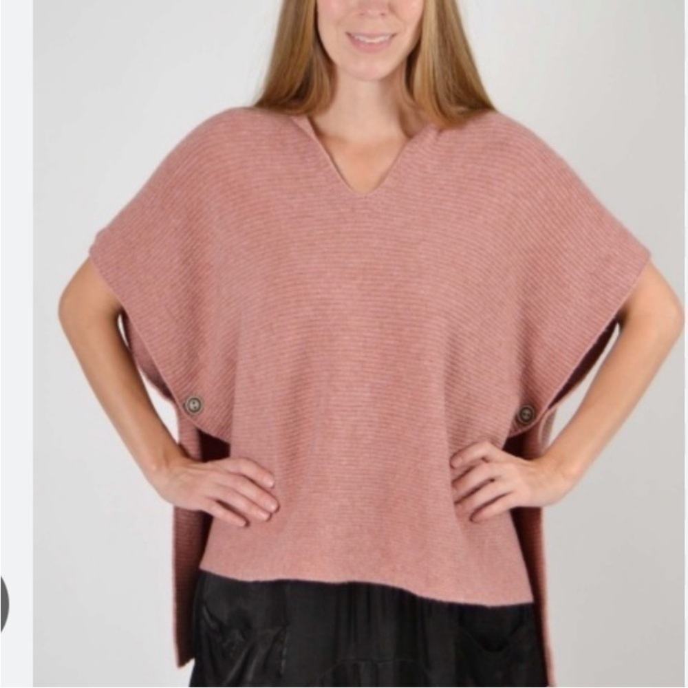 INIZIO poncho sweater hoodie pullover
Italy Lagenlook shrug designer